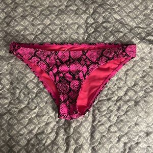 Pink bikini bottom in good condition